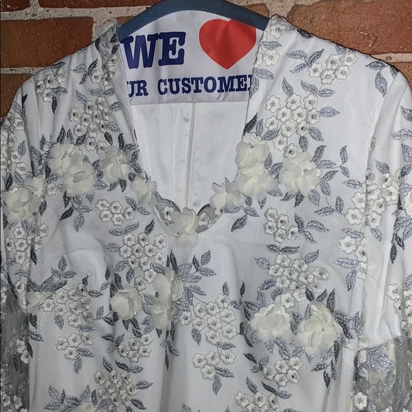 Badgley Mischka 3D Floral Cocktail Dress! - Picture 2 of 4